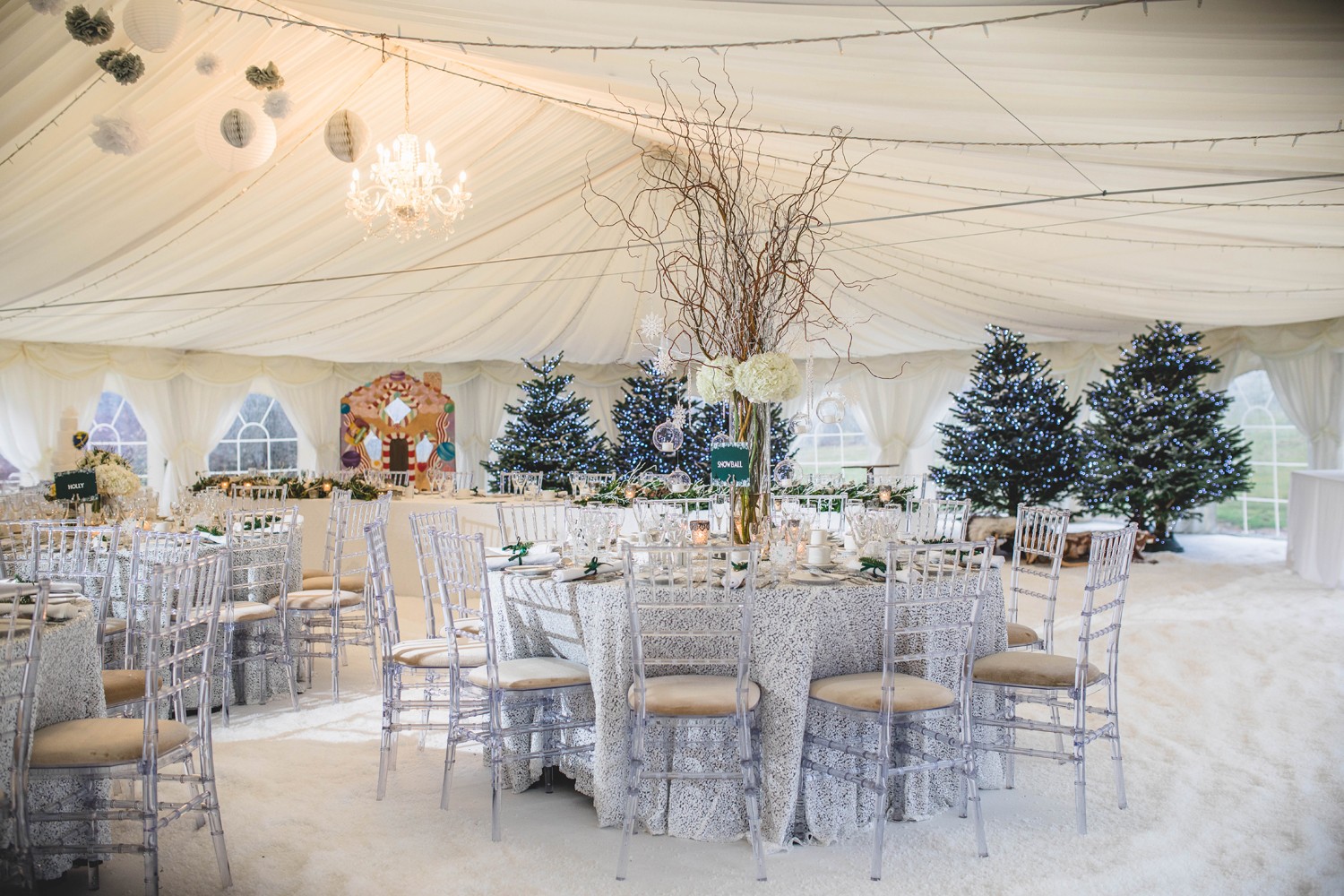 Winter Wedding Marquee, Artificial Snow, Eco Friendly Biodegradable Fake Snow, Realistic Fake Snow for Wedding UK, FX Live